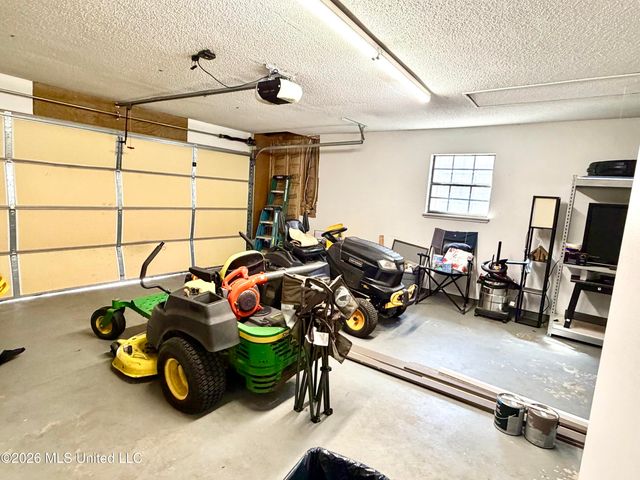 2200 Summerlin Bayou Road, Vancleave, MS 39565