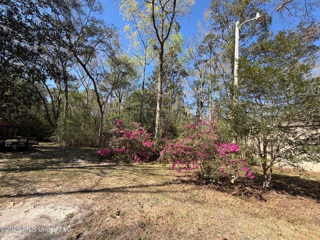 2200 Summerlin Bayou Road, Vancleave, MS 39565