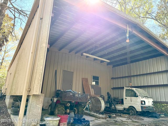 2200 Summerlin Bayou Road, Vancleave, MS 39565