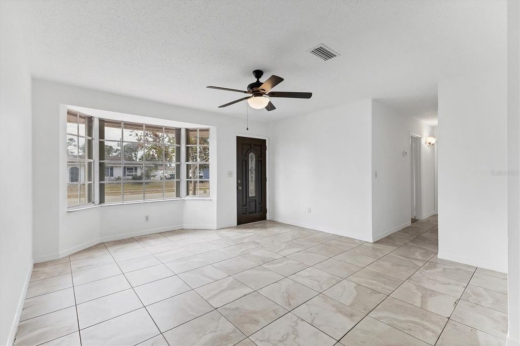 Image 11 of property listing at 8158 BOCA GRANDE AVENUE, North Port, FL 34287