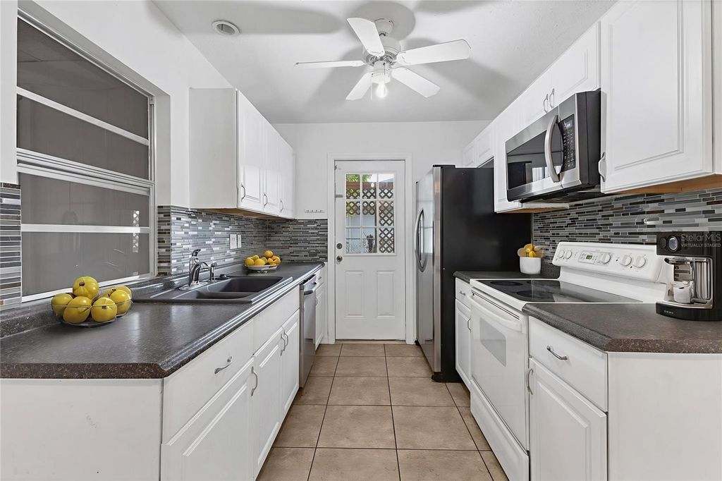 Image 6 of property listing at 8158 BOCA GRANDE AVENUE, North Port, FL 34287