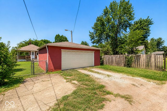 851 S Pershing Avenue, Indianapolis, IN 46221