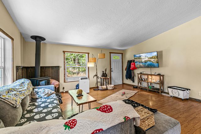 235 Citadel Road, Trail, OR 97541