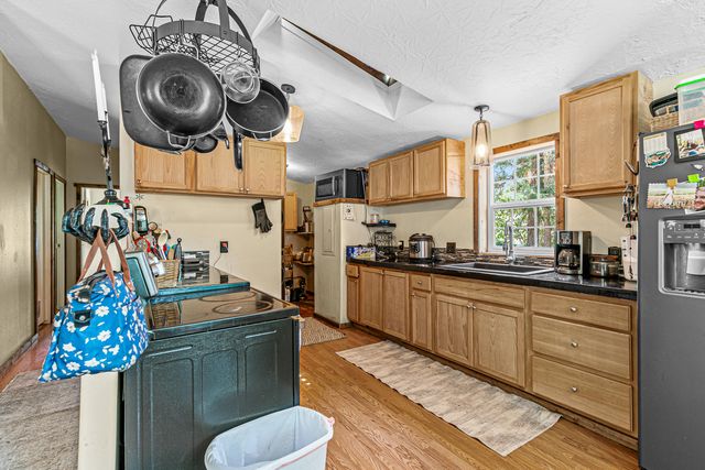 235 Citadel Road, Trail, OR 97541