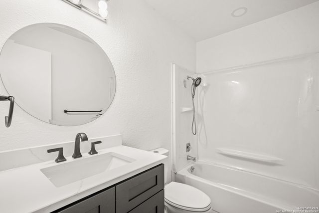 3325 Cliffside, Schertz, TX 78108