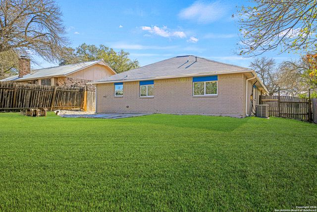 3325 Cliffside, Schertz, TX 78108