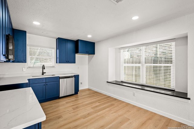 3325 Cliffside, Schertz, TX 78108