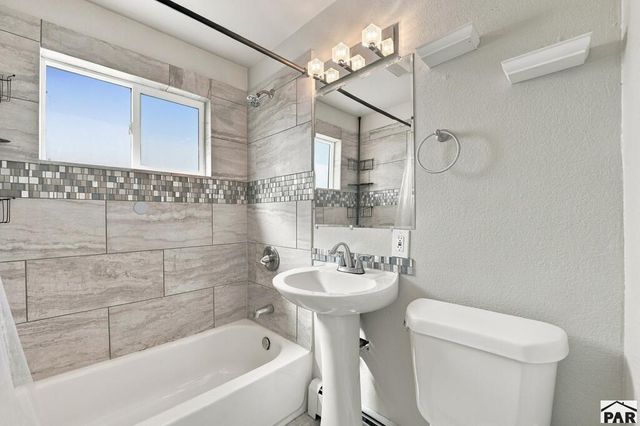 2606 Jones Ave, Pueblo, CO 81004