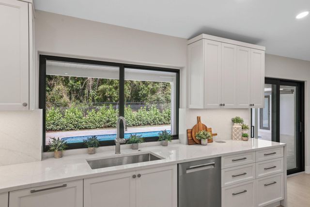 3901 NW 27th Avenue, Boca Raton, FL 33434
