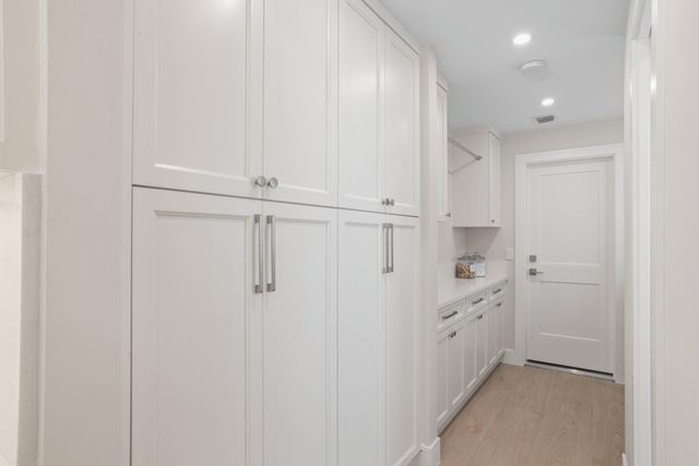 3901 NW 27th Avenue, Boca Raton, FL 33434
