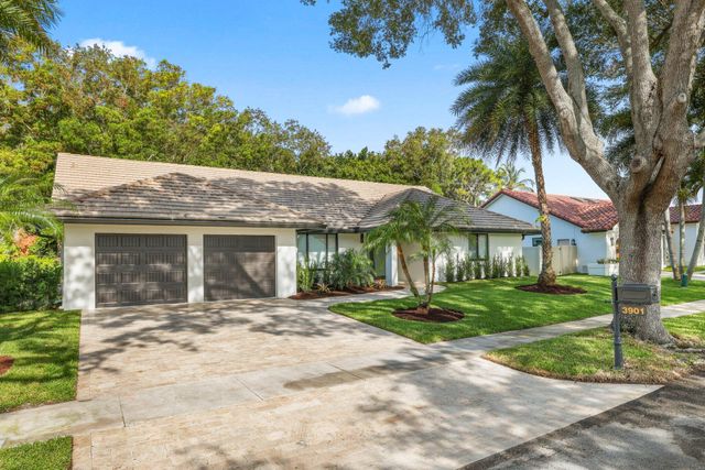 3901 NW 27th Avenue, Boca Raton, FL 33434