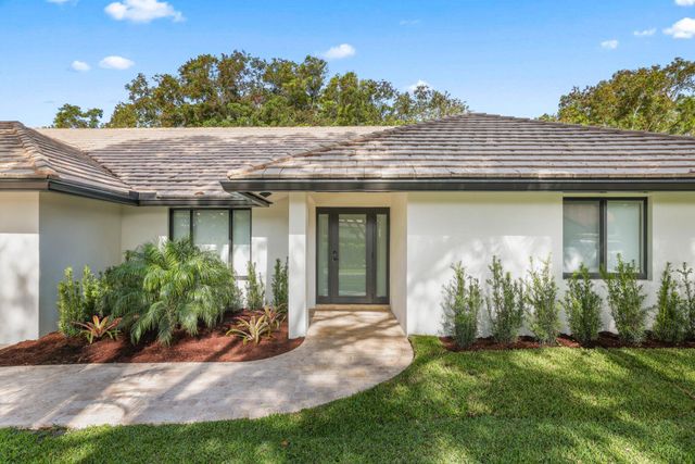3901 NW 27th Avenue, Boca Raton, FL 33434