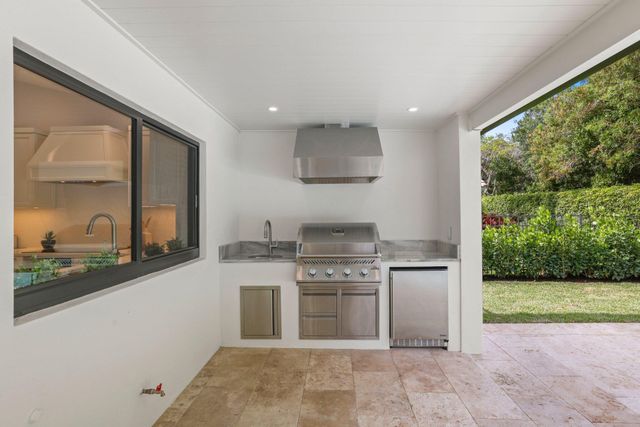 3901 NW 27th Avenue, Boca Raton, FL 33434