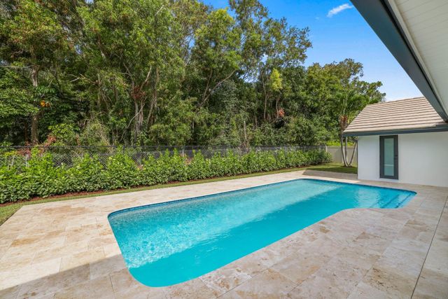 3901 NW 27th Avenue, Boca Raton, FL 33434