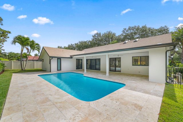 3901 NW 27th Avenue, Boca Raton, FL 33434