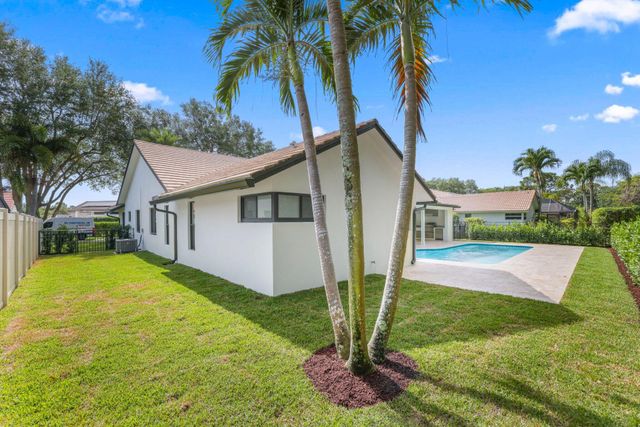 3901 NW 27th Avenue, Boca Raton, FL 33434