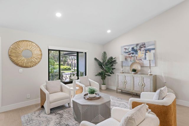 3901 NW 27th Avenue, Boca Raton, FL 33434