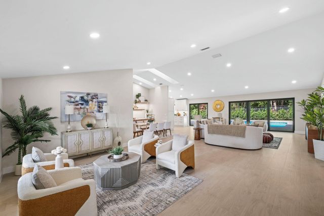 3901 NW 27th Avenue, Boca Raton, FL 33434