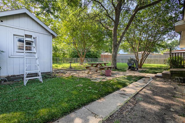 2530 Robin Lane, Garland, TX 75041