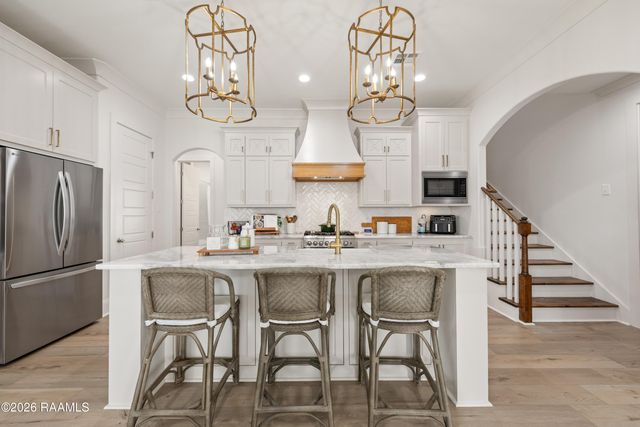 307 Queenstown Avenue, Youngsville, LA 70592