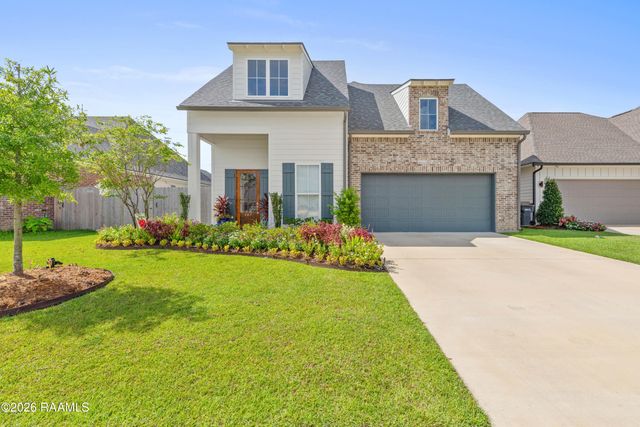 307 Queenstown Avenue, Youngsville, LA 70592