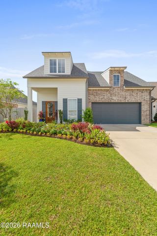 307 Queenstown Avenue, Youngsville, LA 70592