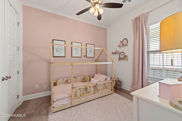 307 Queenstown Avenue, Youngsville, LA 70592