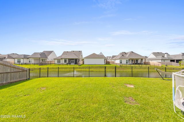 307 Queenstown Avenue, Youngsville, LA 70592