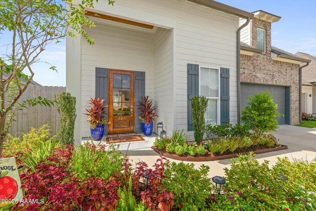 307 Queenstown Avenue, Youngsville, LA 70592