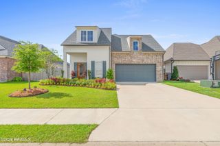 307 Queenstown Avenue, Youngsville, LA 70592