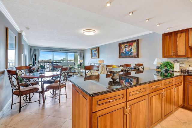 1510 1ST AVENUE W 402, Bradenton, FL 34205