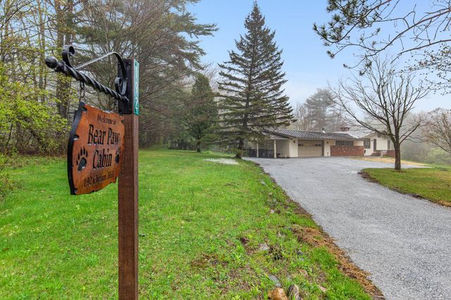 192 Cream Hill Road, Mendon, VT 05701