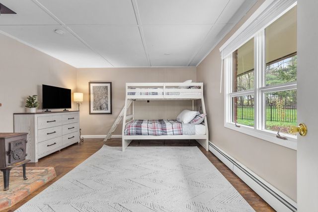 192 Cream Hill Road, Mendon, VT 05701