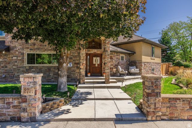3711 S LE CORBUSIER CIR, Millcreek, UT 84106