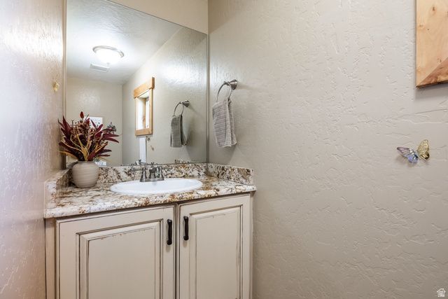 3711 S LE CORBUSIER CIR, Millcreek, UT 84106