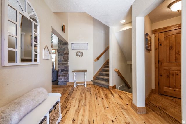 3711 S LE CORBUSIER CIR, Millcreek, UT 84106