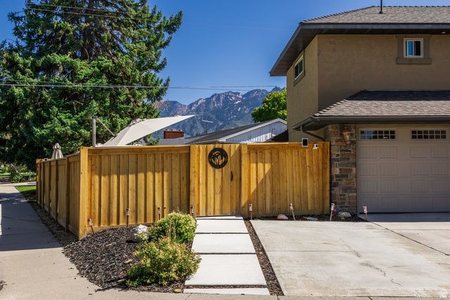 3711 S LE CORBUSIER CIR, Millcreek, UT 84106