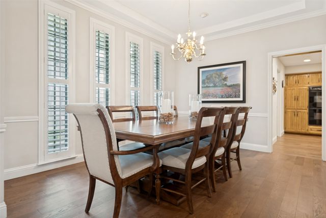 8009 Abramshire Avenue, Dallas, TX 75231