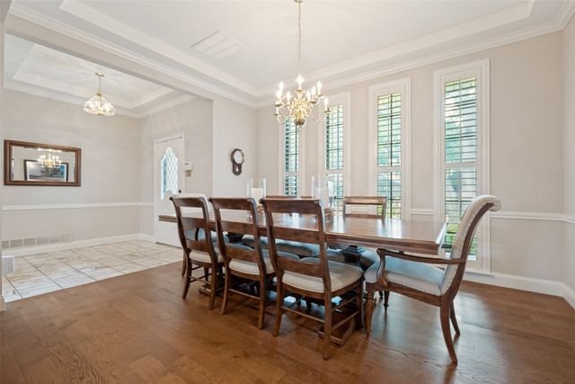 8009 Abramshire Avenue, Dallas, TX 75231