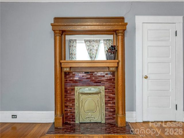 577 Haywood Road, Asheville, NC 28806
