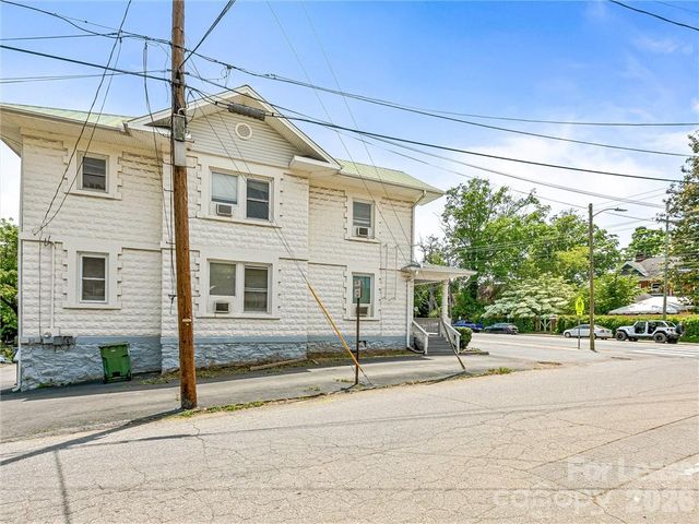 577 Haywood Road, Asheville, NC 28806
