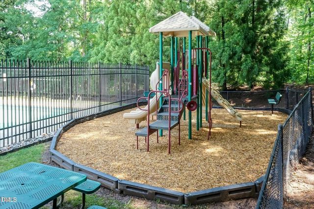 5501 Southern Cross Avenue, Raleigh, NC 27606