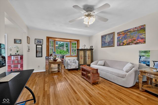 8942 Briarclift Road, Indianapolis, IN 46256