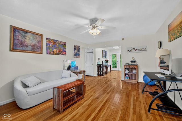 8942 Briarclift Road, Indianapolis, IN 46256
