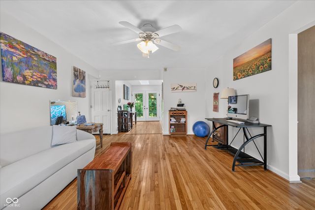 8942 Briarclift Road, Indianapolis, IN 46256