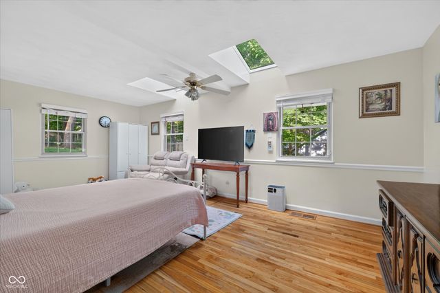 8942 Briarclift Road, Indianapolis, IN 46256