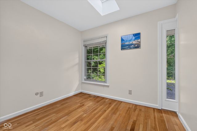 8942 Briarclift Road, Indianapolis, IN 46256