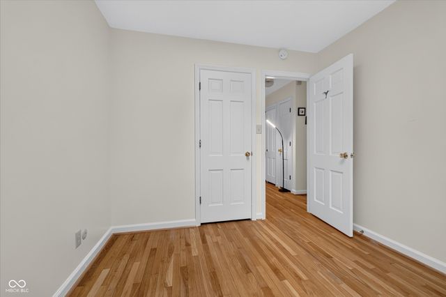 8942 Briarclift Road, Indianapolis, IN 46256