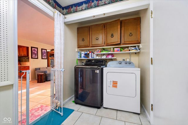 8942 Briarclift Road, Indianapolis, IN 46256