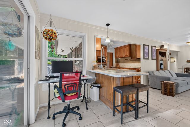 8942 Briarclift Road, Indianapolis, IN 46256